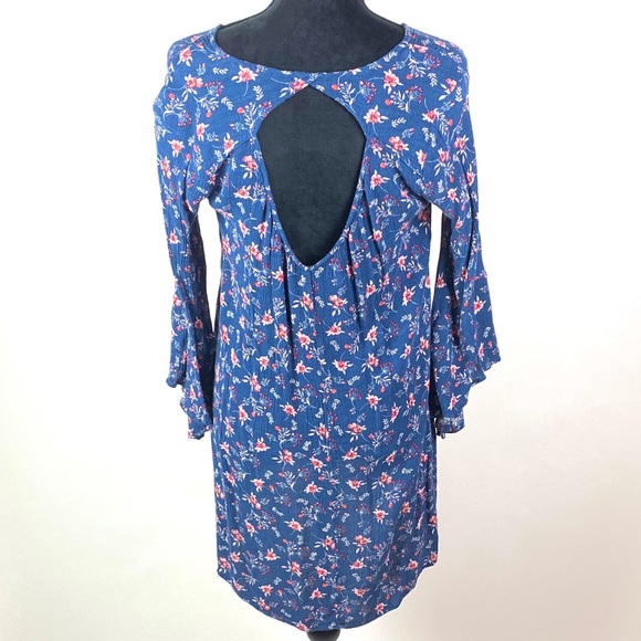 🌸Lush Whitney Bell Sleeve Woven Shift Dress - Picture 2 of 4